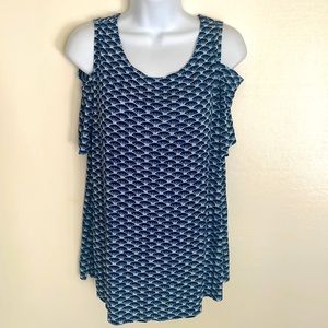 Travelers by Chico’s women short sleeve cut out shoulder blue printed top size 1